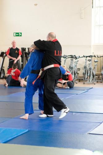 SF training with rope strangles