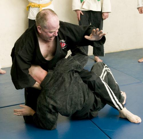 sensei sean stoping someone choking